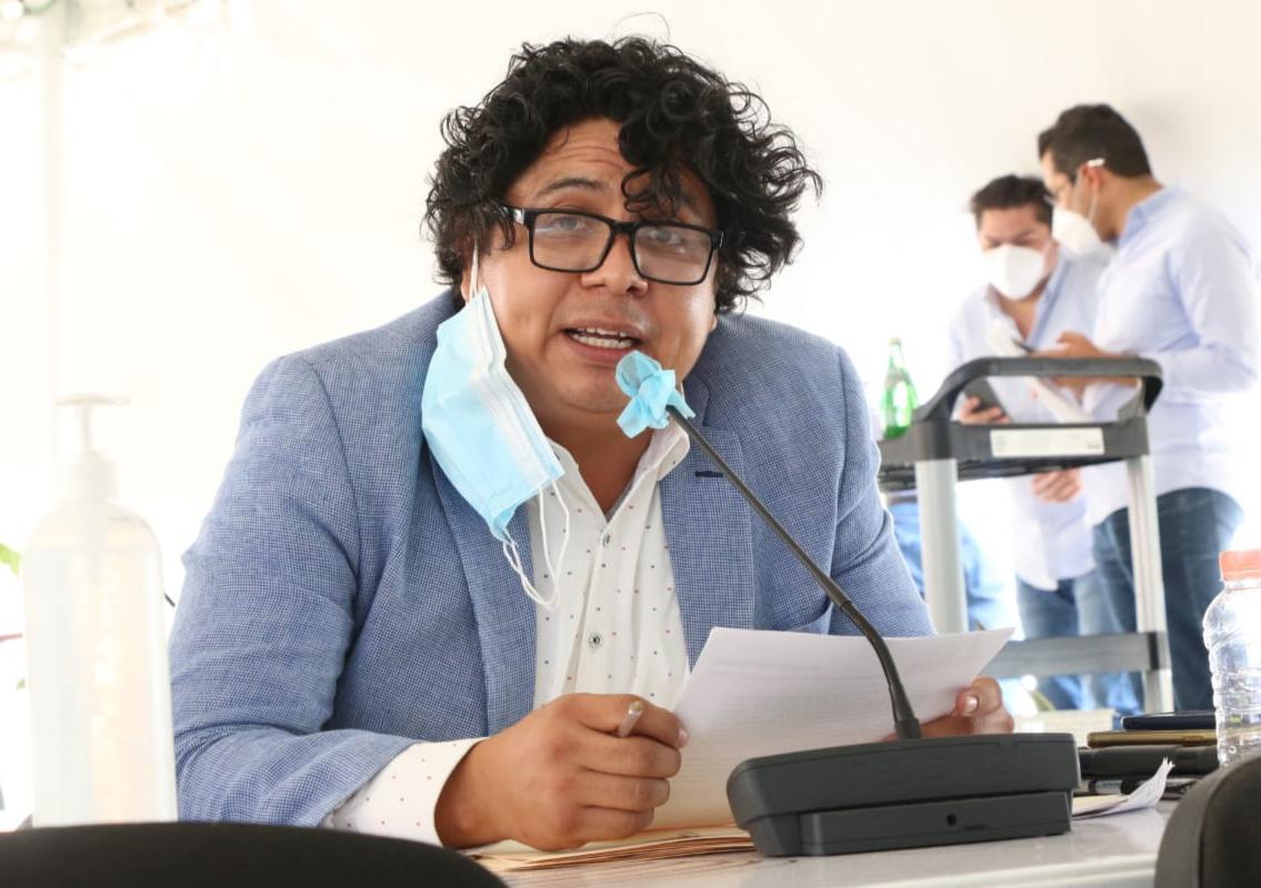 Legislador celebra reglas de neutralidad en el uso de los recursos públicos para quienes buscan reelegirse