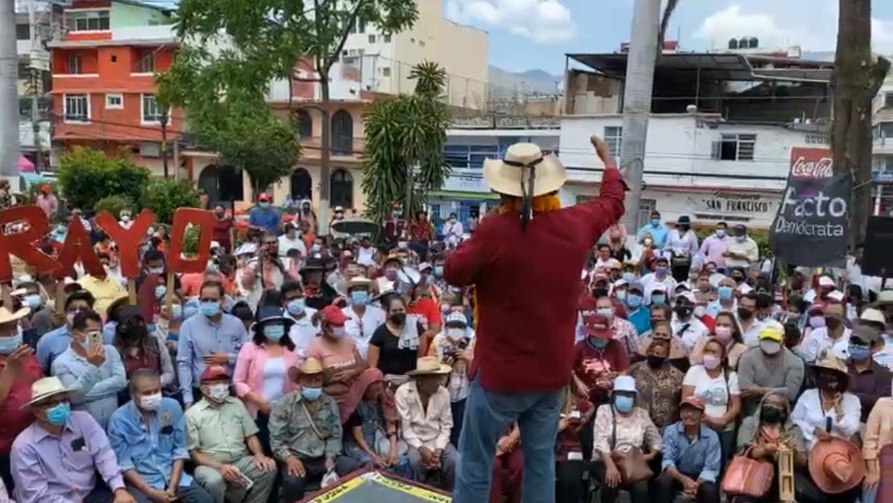“Bola de ratas, van a caer”, advierte Félix Salgado al PRI-PRD