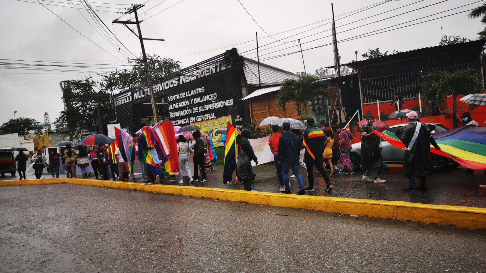 Marchan en Chilpancingo personas LGBTIQ+; demandan leyes más justas