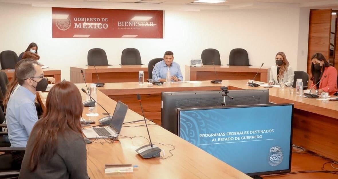 Busca Evelyn Salgado reforzar estrategias de combate a la pobreza en Guerrero