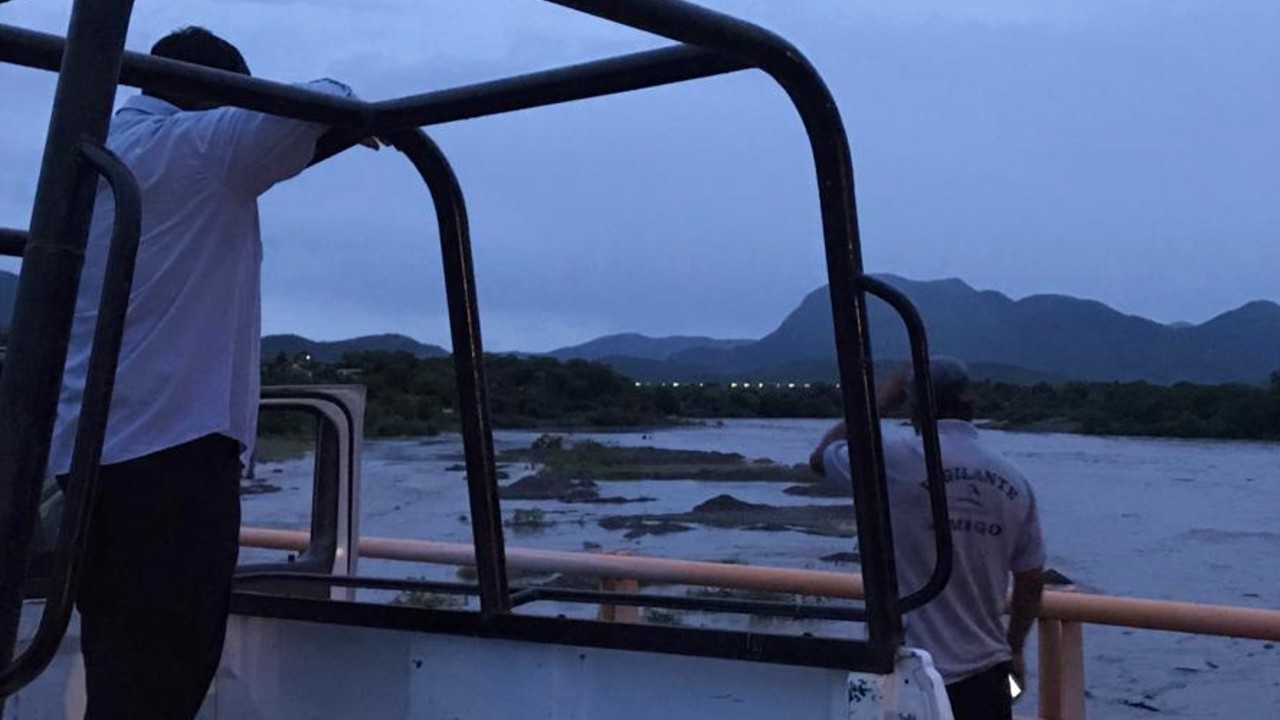 Crecida de río inunda 30 viviendas en Tlapehuala