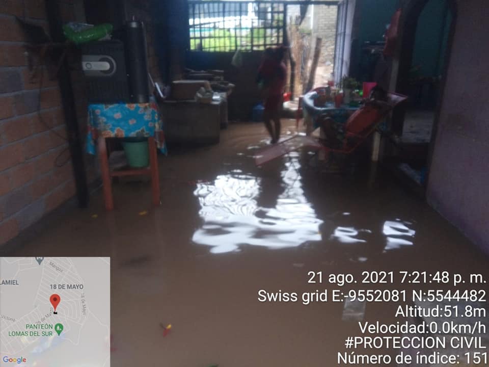 Una vivienda inundada, árboles caídos y derrumbes causan remanente de «Grace» en la Costa Grande de Guerrero
