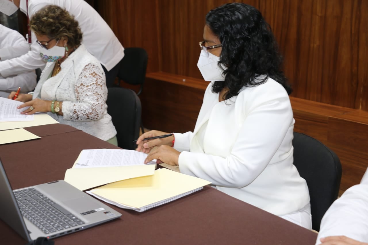 Abelina López explica en qué invertiría los 200 mdp que pidió al Cabildo de Acapulco autorizar como deuda
