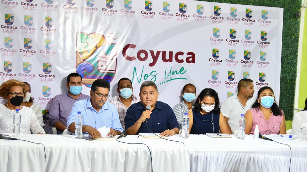 «Yo quiero que en tres años se haga lo de seis», afirma Ossiel Pacheco Salas al presentar logotipo del Ayuntamiento