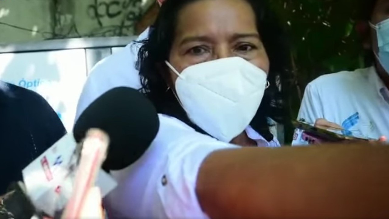 «Toma la nota ahí», el desencuentro entre la alcaldesa Abelina López Rodríguez y reporteras y reporteros
