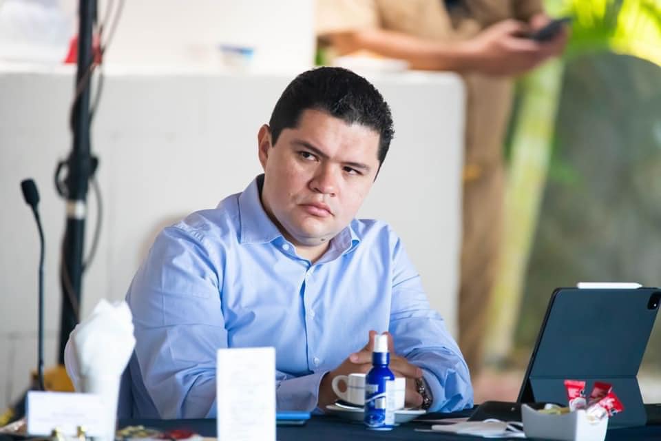Renuncia el fiscal de Guerrero por decisión «personal y familiar»