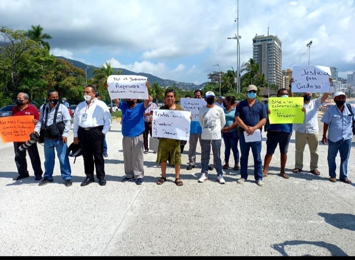 Protestan comunicadores por agresión y muerte del fotógrafo Alfredo Cardoso