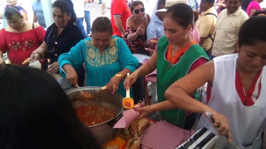 Regresa el Festival del Relleno de Cuche a Tecpan de Galeana