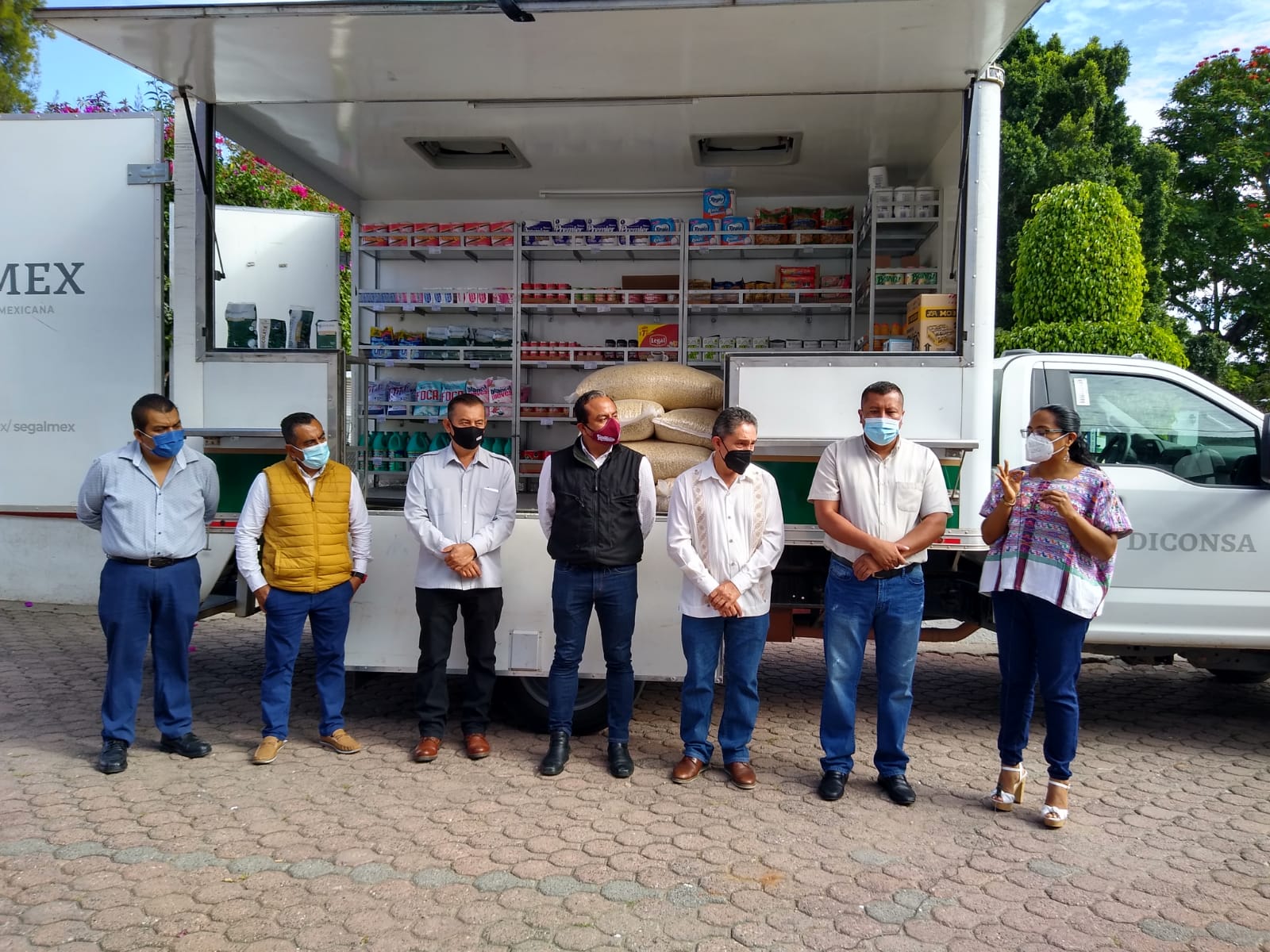 Tixtla: llevan alimentos y leche con alto contenido nutricional