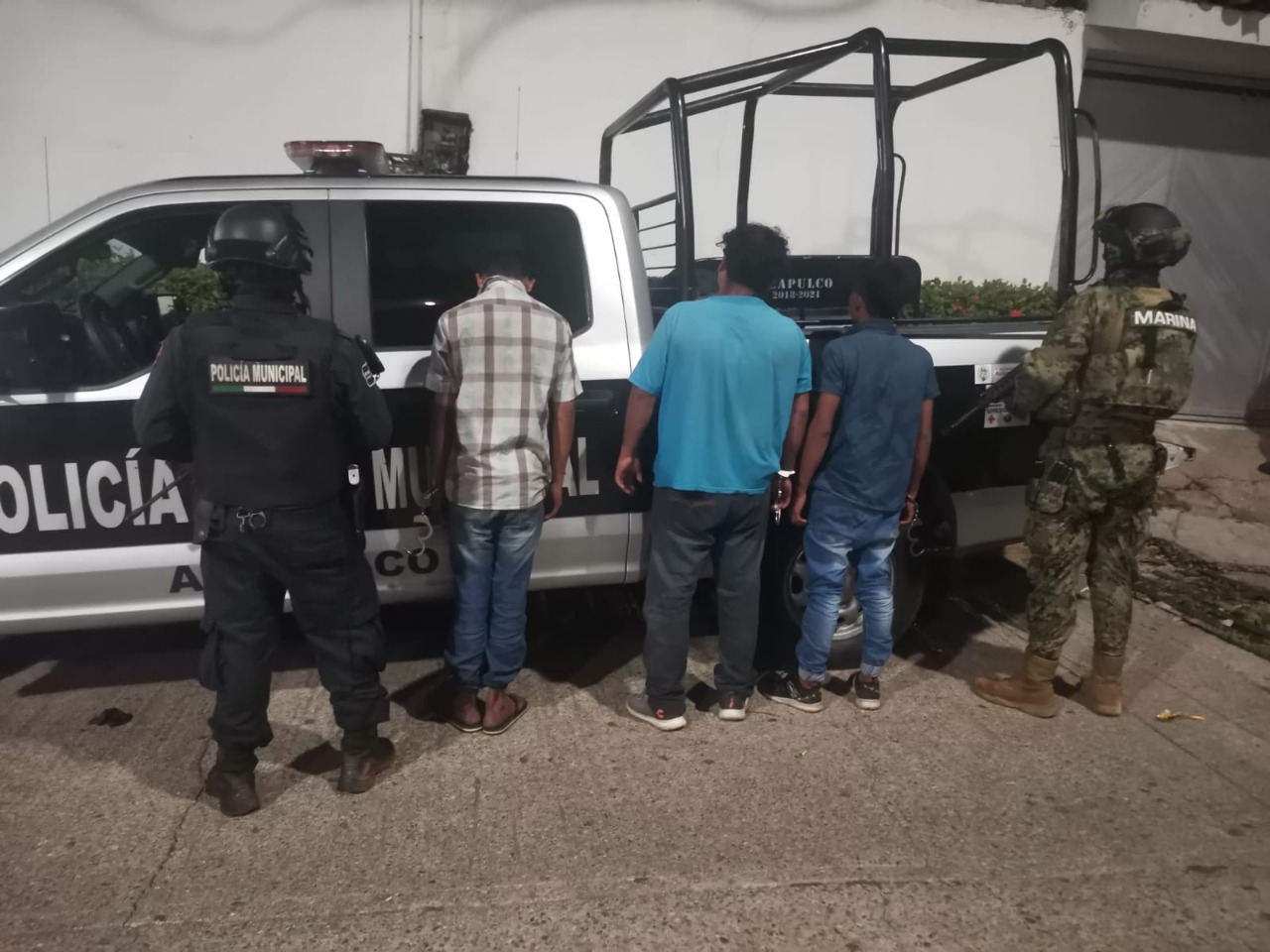 Caen tres individuos en Acapulco por la portación de armas de alto poder
