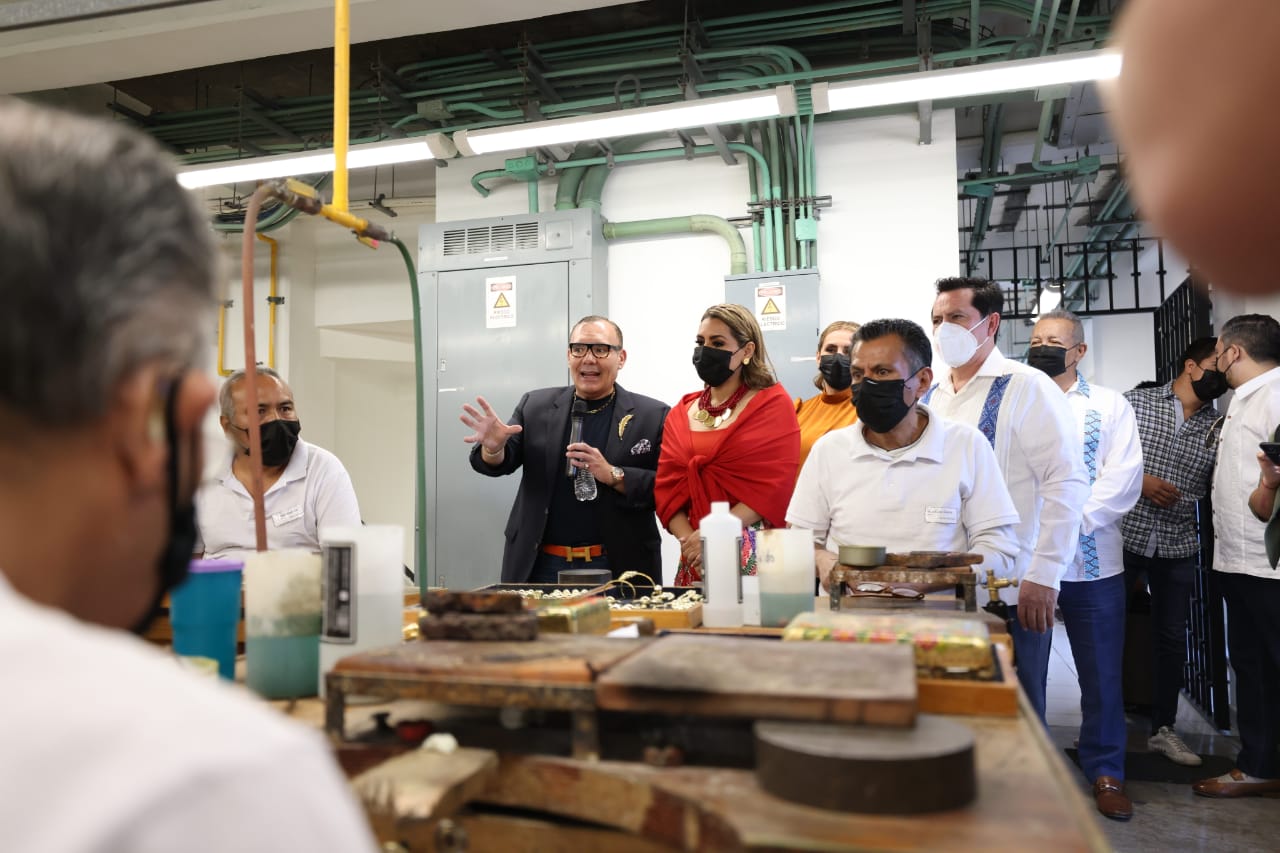 Evelyn Salgado inaugura nuevos comercios en Taxco en la edición 84 de la Feria Nacional de la Plata
