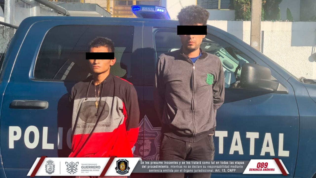 Decomisan armas, cartuchos y un artefacto explosivo a dos individuos en Chilpancingo