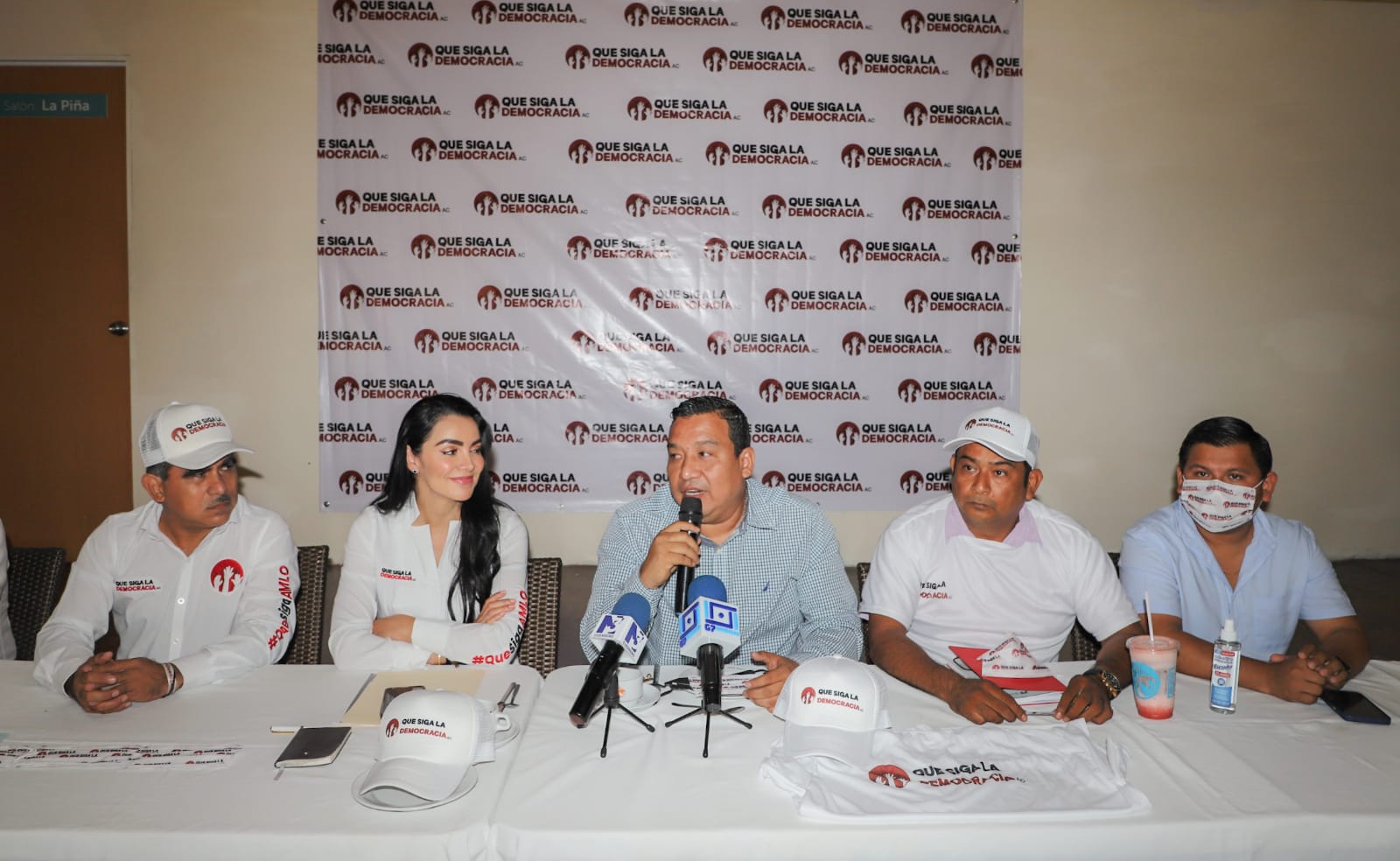 Asociación civil podría instalar casillas ciudadanas para celebrar la consulta ante obstáculos del INE