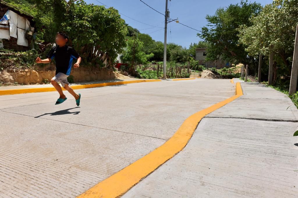 Inaugura Evelyn Salgado obra de pavimentación y drenaje con inversión de 3.5 mdp en Huitzuco de los Figueroa