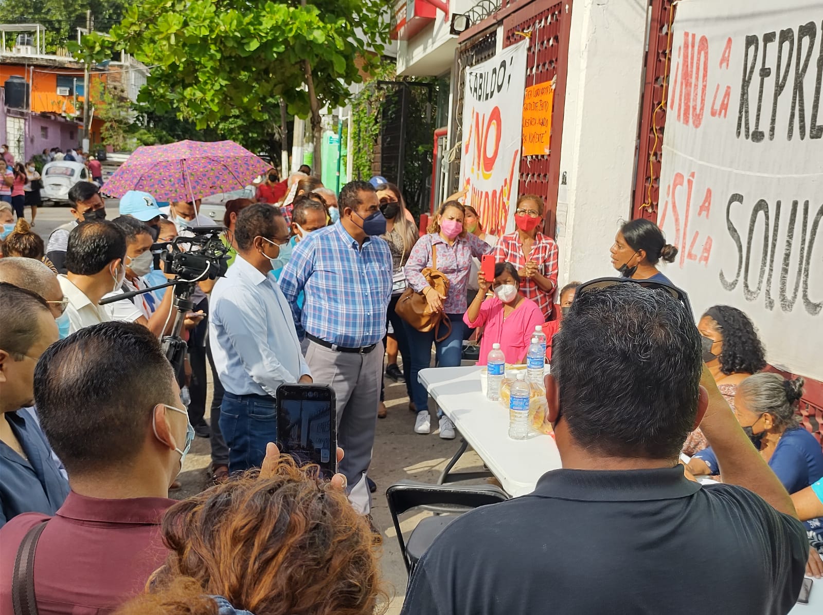 Ofrece DIF Acapulco liquidación conforme a derecho; manifestantes rechazan propuesta