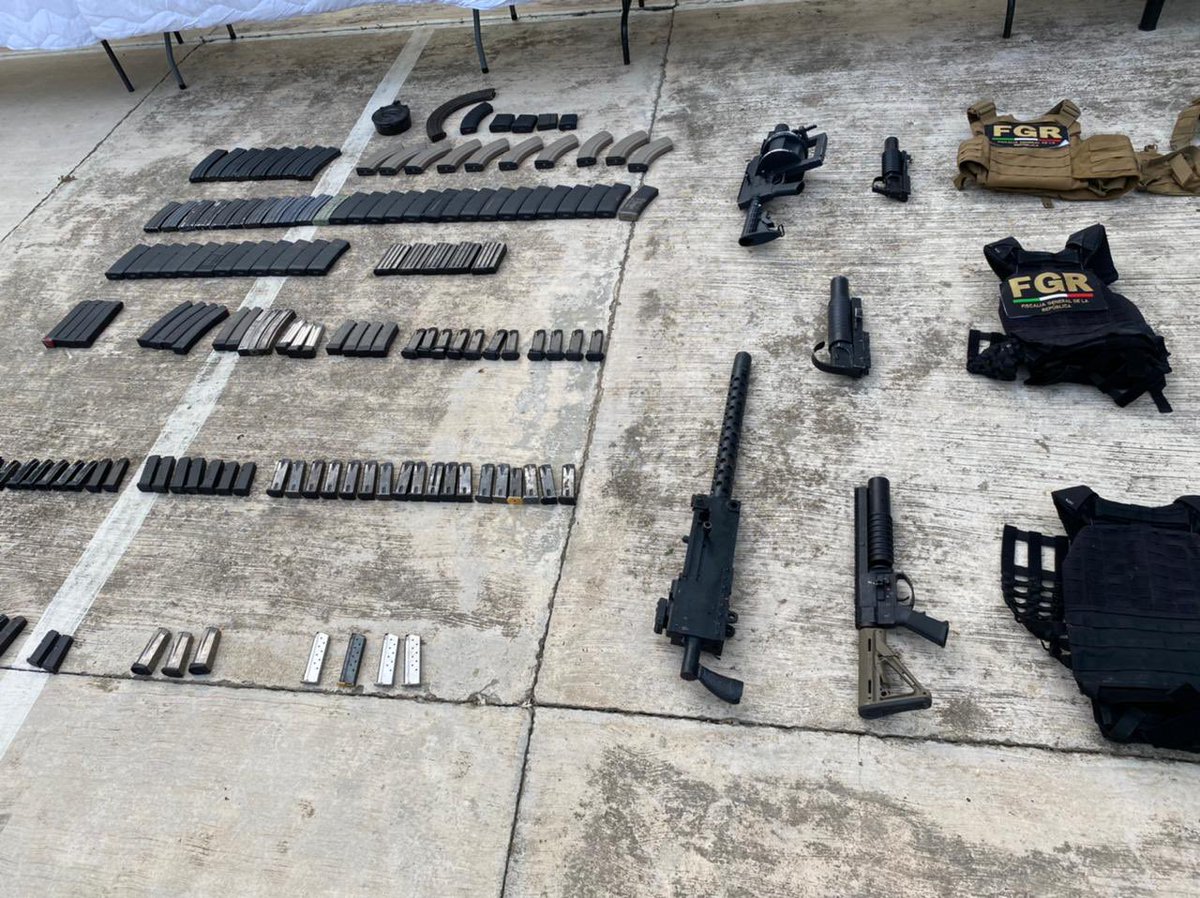 Ejército Mexicano y Guardia Nacional aseguran droga, cartuchos, armas y 4 mdp en Guerrero