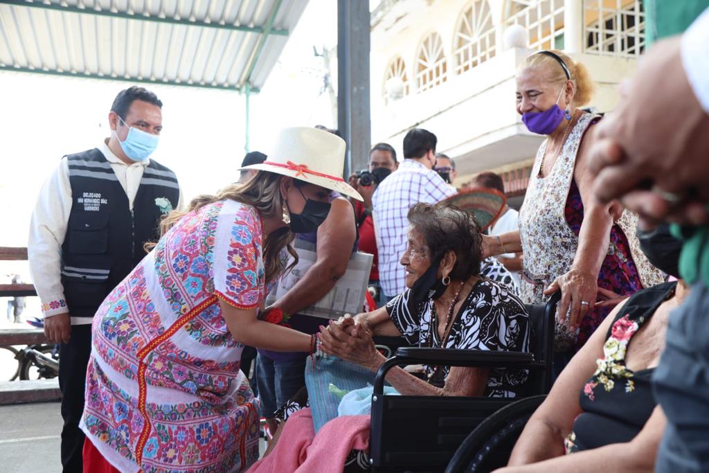 Vamos a seguir abrazando los programas impulsados por el presidente Andrés Manuel López Obrador: Evelyn Salgado