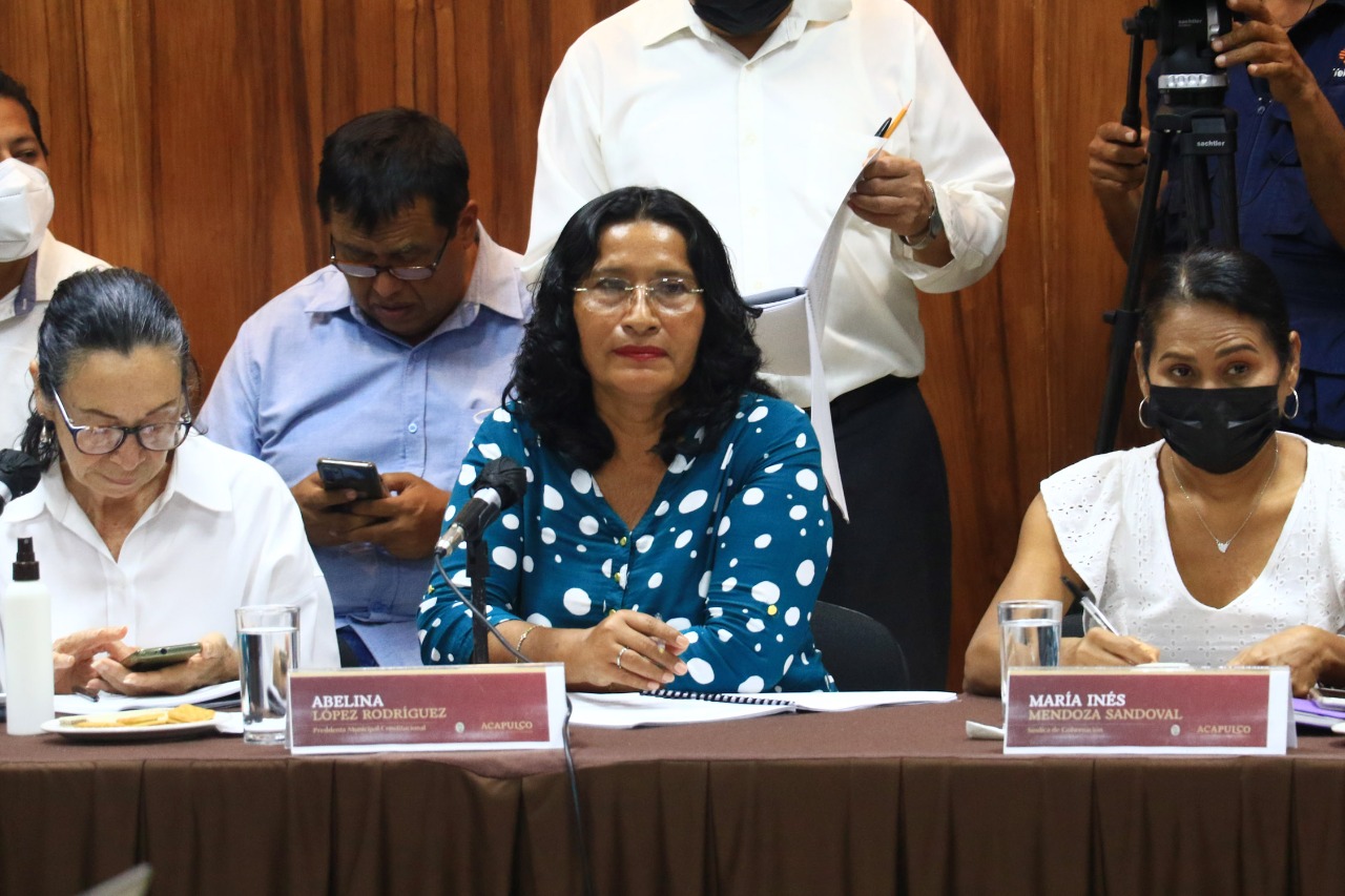 “Hipocresía” que se tenga que pagar para certificar playas: Abelina López