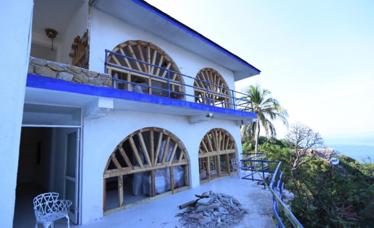 Evelyn Salgado da banderazo a los trabajos de rehabilitación de la Casa de los Vientos en Acapulco