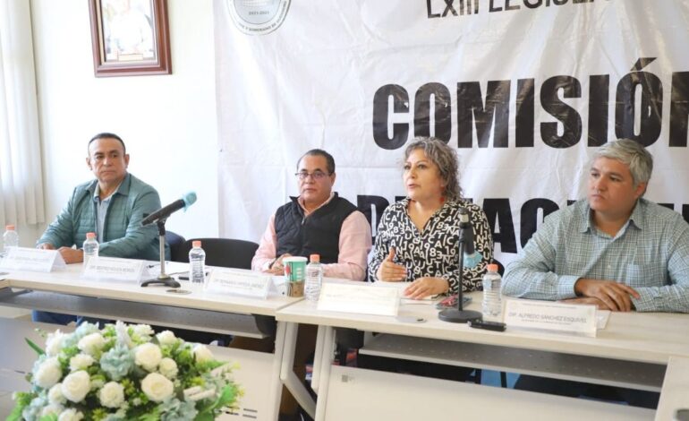 Informa Comisión de Hacienda a municipios de origen sobre sus Leyes de Ingresos y Presupuestos para el 2023