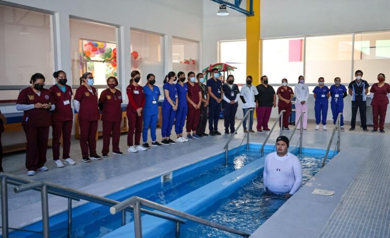 Con apoyo del Sistema Nacional DIF se rehabilitó el área de hidroterapia del CRIG