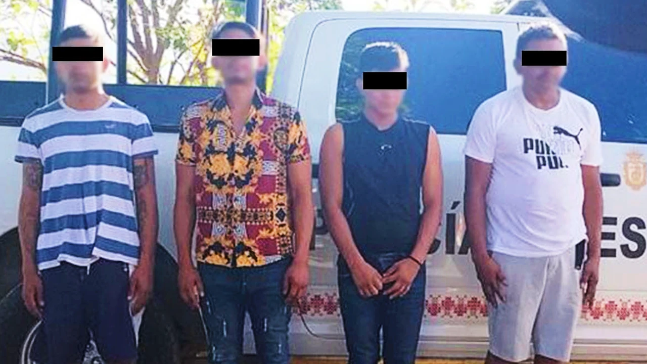 Detiene la Policía Estatal a cuatro presuntos distribuidores de droga en Acapulco