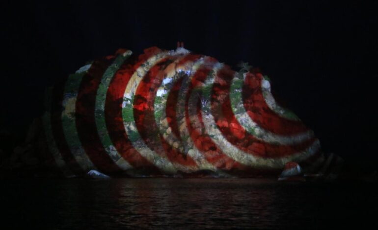 Encabeza Abelina López, encendido de Iluminación de El Morro