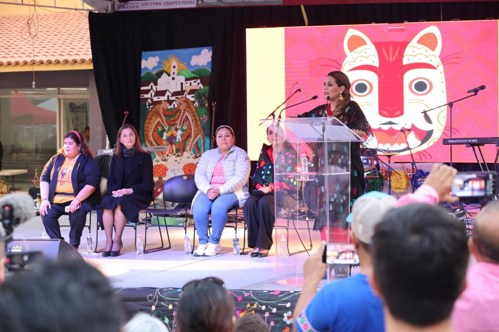La cultura, la gastronomía, el arte popular y la música guerrerense llegó al Complejo Cultural de Los Pinos