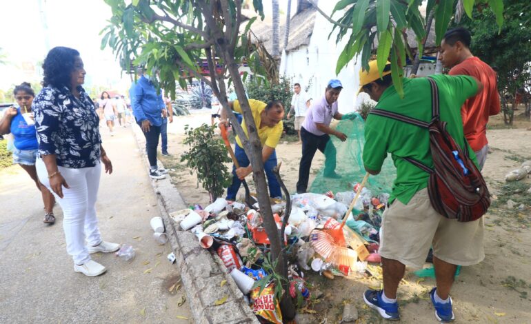 Encabeza Abelina López, operativo de limpieza en franja turística