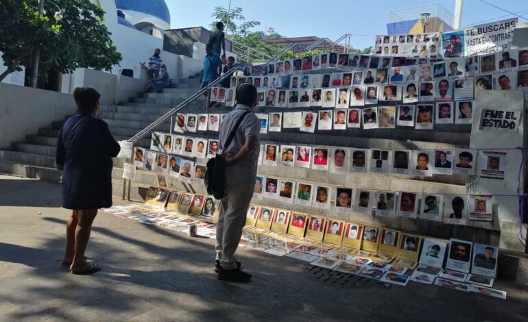Colectivo de personas desaparecidas a Abelina López: No aceptaremos otro espacio para el Muro de la Memoria