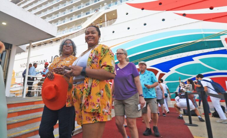 Arriba el crucero Norwegian Joy; el segundo del año