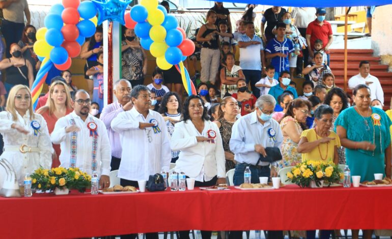 Abelina López está comprometida con la educación
