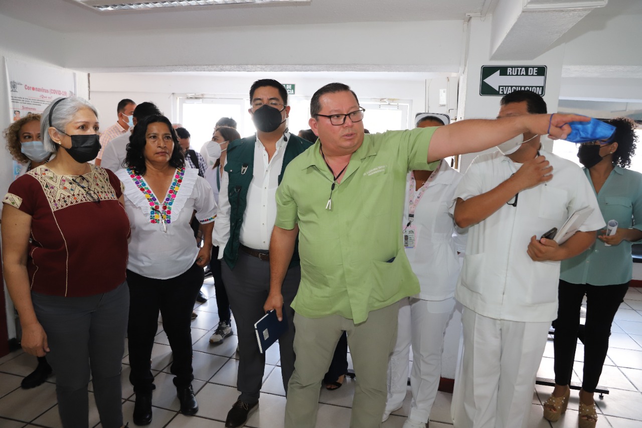 Recorren, Abelina López y personal de IMSS-BIENESTAR, Centros de Salud y Unidades Médicas
