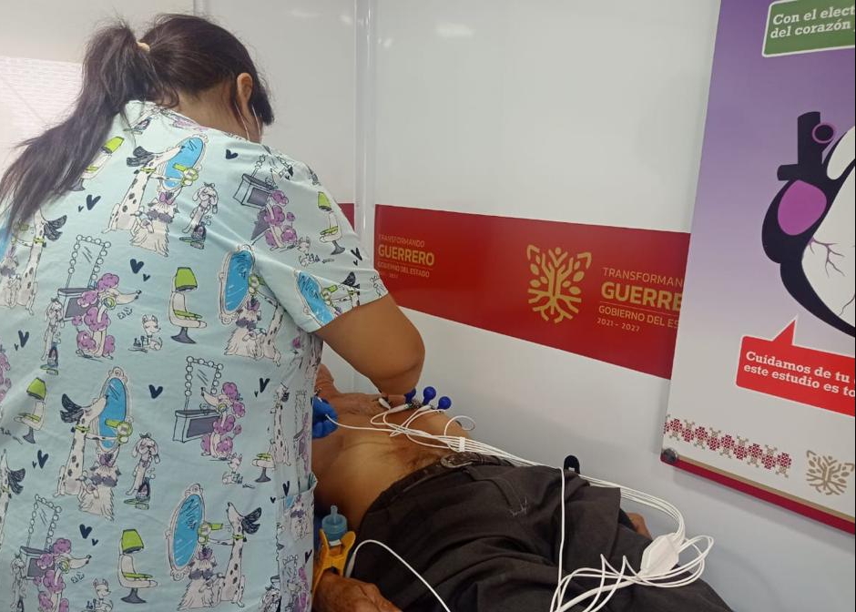 Unidades Médicas Especializadas brindan 7,254 acciones de salud en Xochistlahuaca y Tetipac