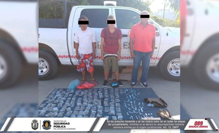 Arrestan a tres individuos en Acapulco por la posesión de droga
