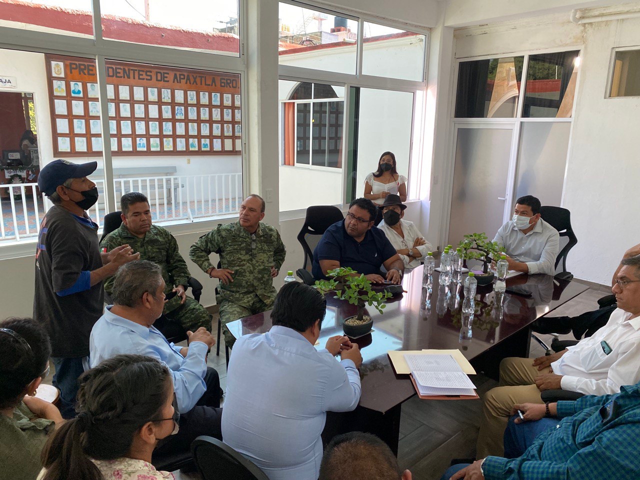 Gobierno de Guerrero consolida acciones de beneficio social en el municipio de Apaxtla de Castrejón