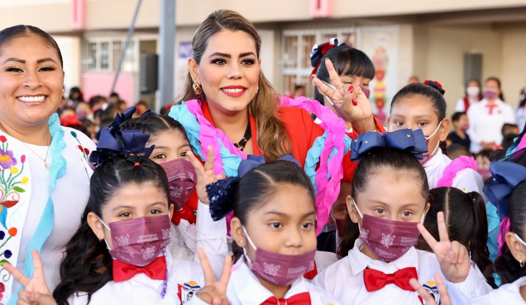 Inicia Evelyn Salgado la distribución de más de 600 mil uniformes escolares