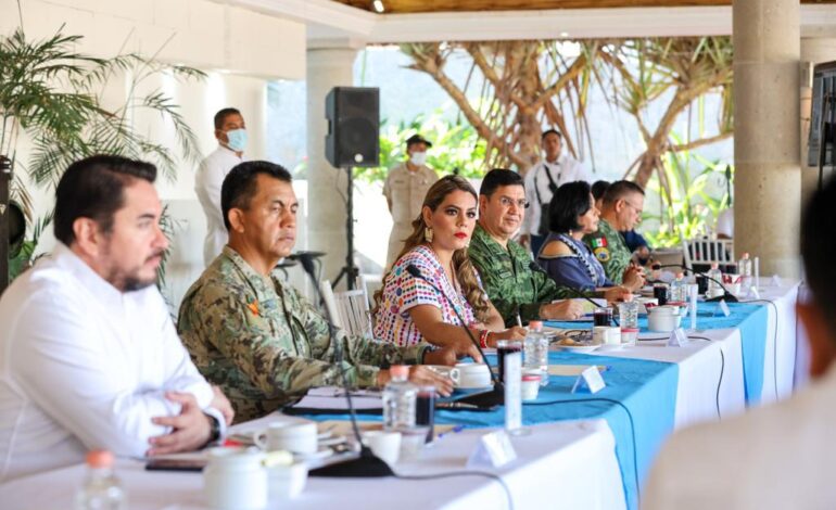 Encabeza Evelyn Salgado sesión de trabajo con la Mesa de Coordinación para reforzar esfuerzos y acciones de seguridad en Guerrero