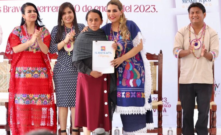 Reciben registro de marca 23 empresas de artesanos y productores indígenas y afromexicanos de Guerrero