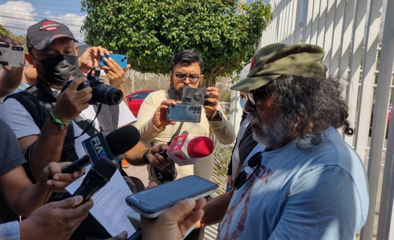 Reporteros de Guerrero exigen presentación con vida de un compañero y dos administradores de contenido en la red social