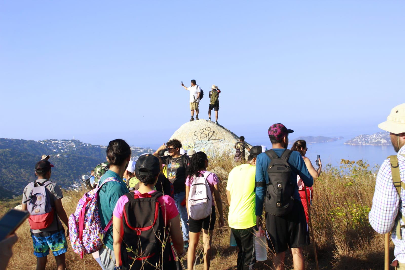 Participan turistas nacionales e internacionales en Aca Senderismo