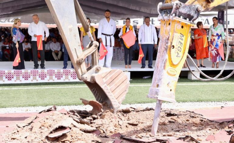 Evelyn Salgado da banderazo de inicio a remodelación de la pista de atletismo del Estadio Universitario de la UAGro