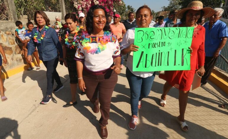 Inaugura Abelina López obras en zona rural por casi 7 MDP