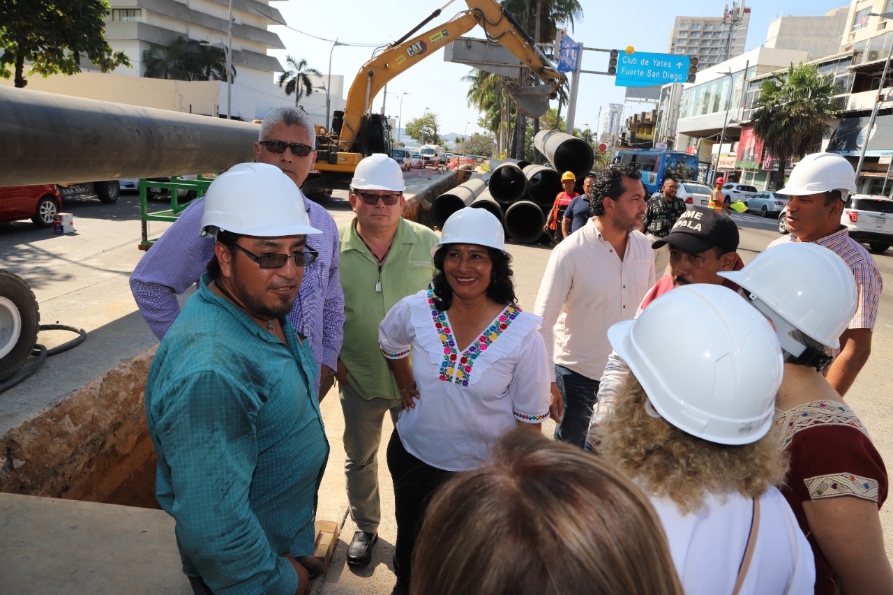 Avanza gobierno de Abelina López en el saneamiento de la bahía