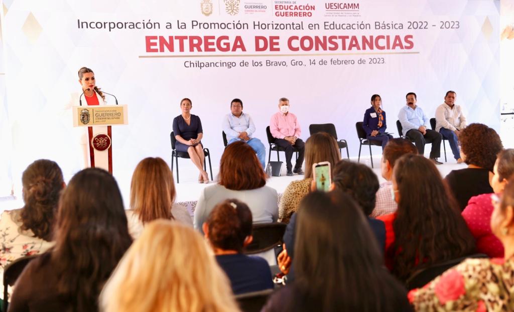 La educación la llave de la paz, el progreso y el bienestar: Evelyn Salgado