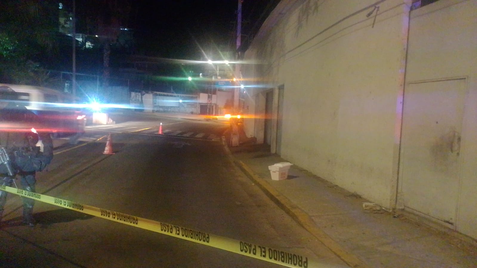 Dejan cabeza humana y narcomensaje en una estación del transporte público en Acapulco