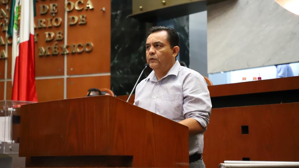 Analizan iniciativa para incorporar categoría de género y diversidad sexual en los premios estatales a la juventud