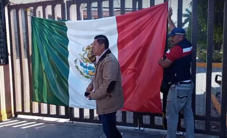 Tras amenazas y lograr un diálogo con Félix Salgado, sindicalizados liberan edificio del Congreso de Guerrero