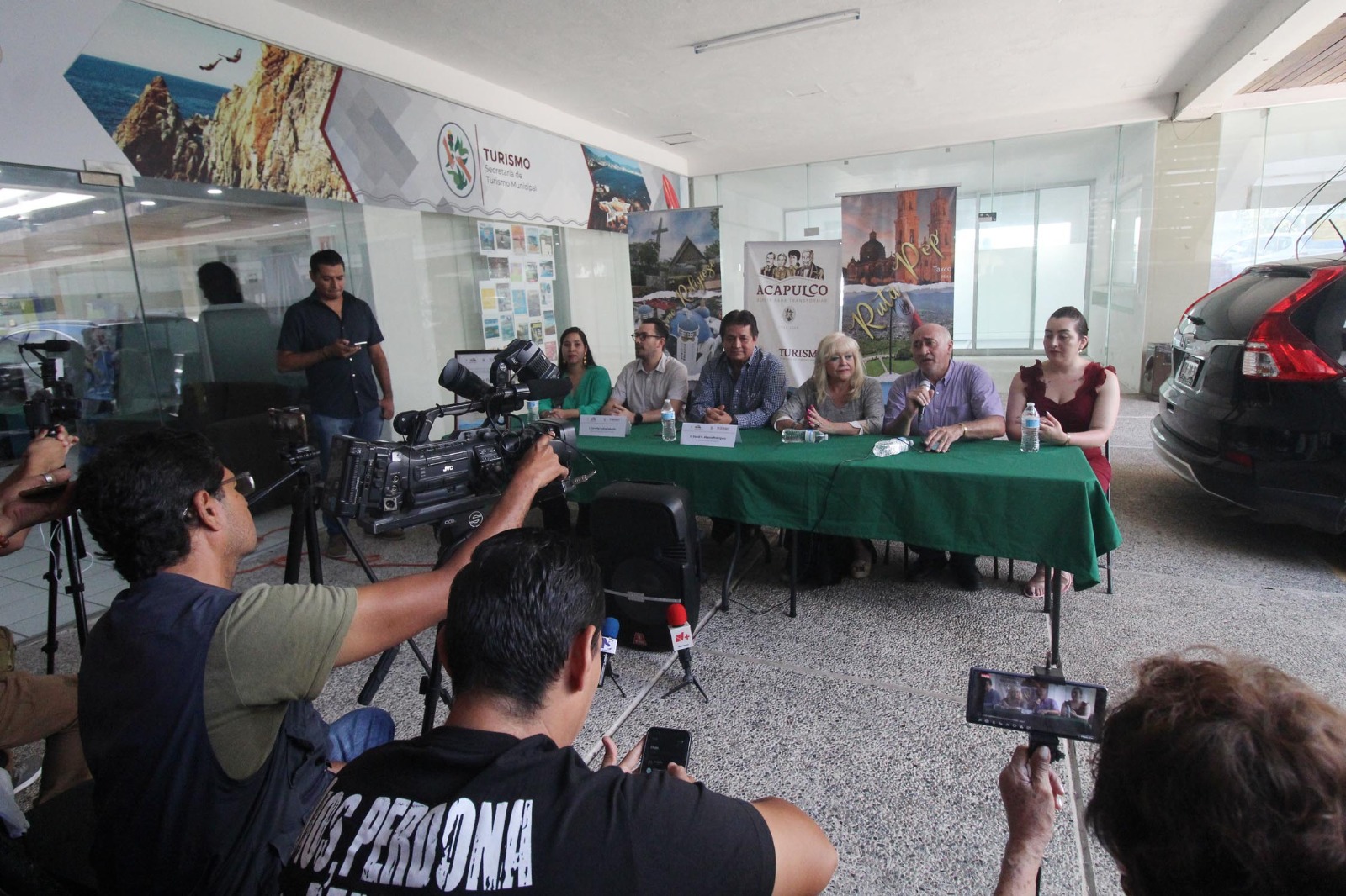 Agentes de viaje colombianos, maravillados con Acapulco