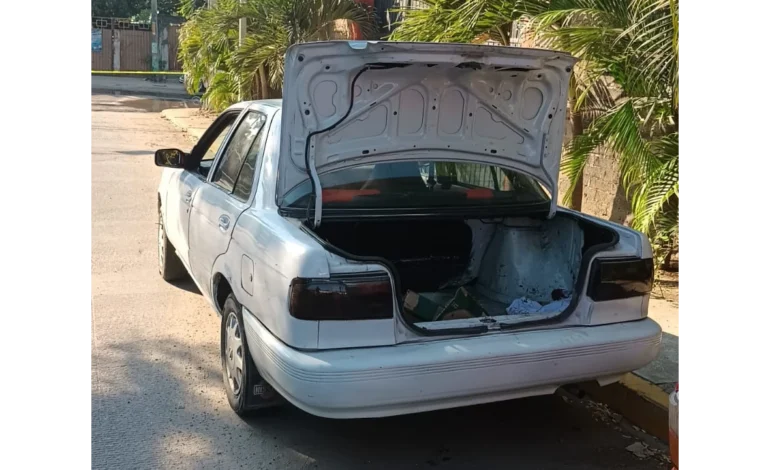Dejan cráneo humano en la cajuela de un vehículo en Paso Limonero, Acapulco